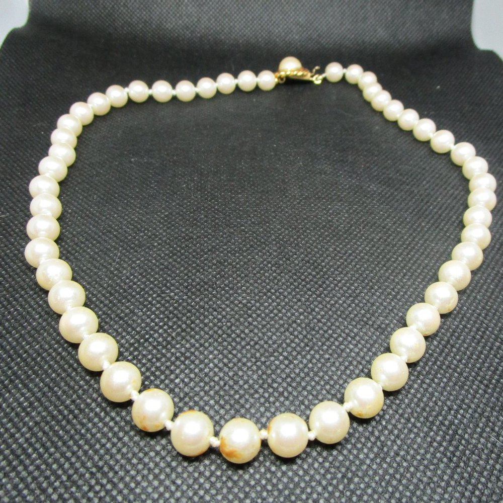 Talbots Pearl Necklace With Gold Clasp